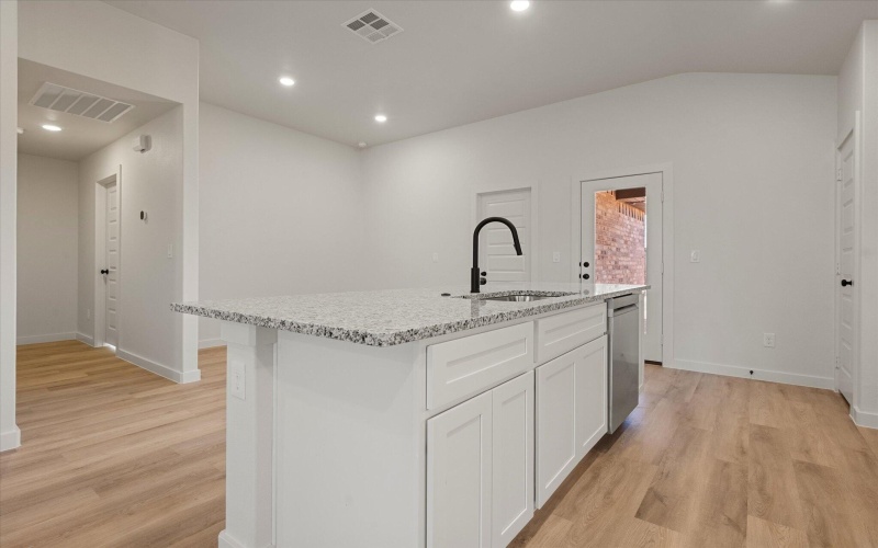 2005 Cottonwood Avenue, Wolfforth, TX 79382, 3 Habitaciones Habitaciones , ,2 BañosBaños,Residential,En Venta,2005 Cottonwood Avenue,0,202563482