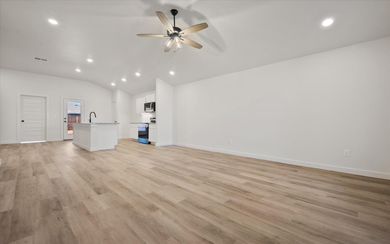 2005 Cottonwood Avenue, Wolfforth, TX 79382, 3 Habitaciones Habitaciones , ,2 BañosBaños,Residential,En Venta,2005 Cottonwood Avenue,0,202563482