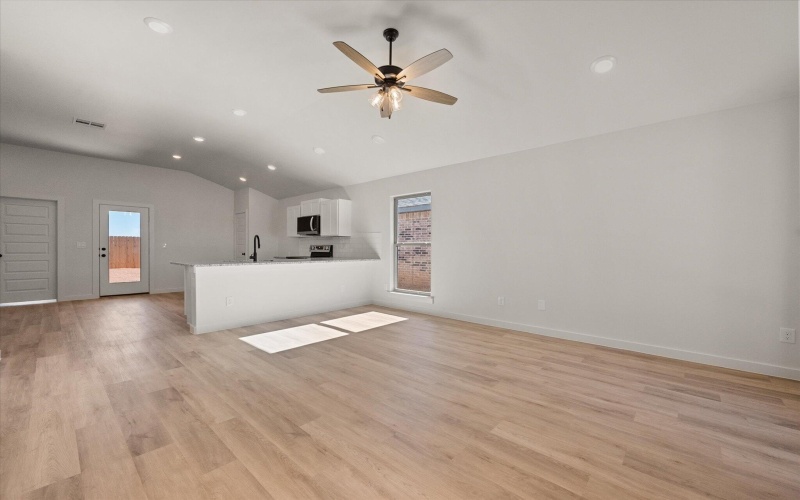 2004 Cottonwood Avenue, Wolfforth, TX 79382, 3 Bedrooms Bedrooms, ,2 BathroomsBathrooms,Residential,For Sale,2004 Cottonwood Avenue,0,202563483