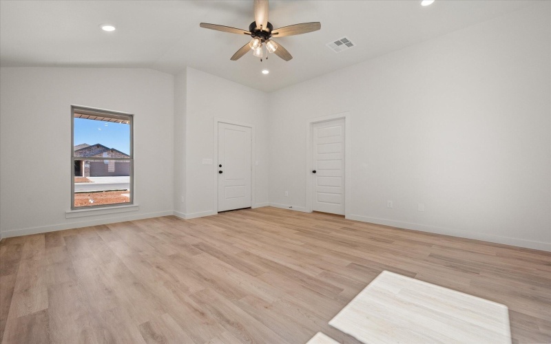 2004 Cottonwood Avenue, Wolfforth, TX 79382, 3 Bedrooms Bedrooms, ,2 BathroomsBathrooms,Residential,For Sale,2004 Cottonwood Avenue,0,202563483