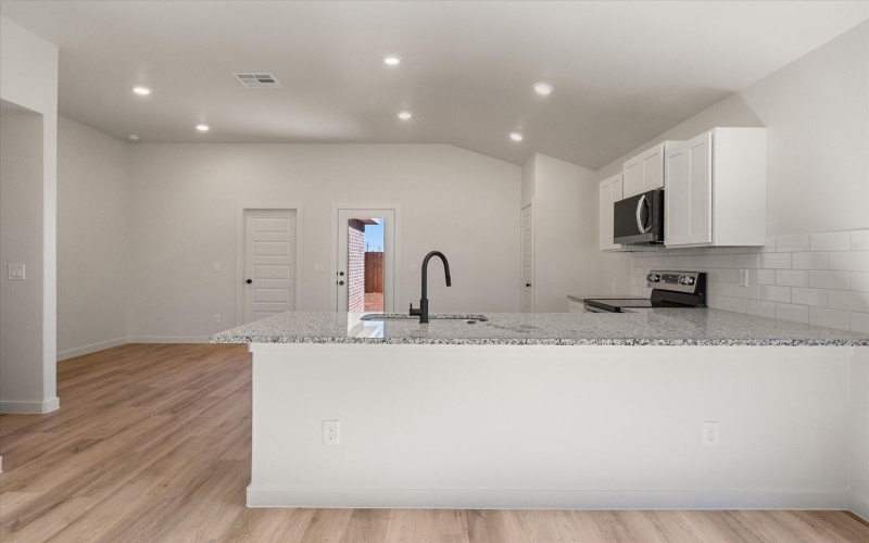 2004 Cottonwood Avenue, Wolfforth, TX 79382, 3 Bedrooms Bedrooms, ,2 BathroomsBathrooms,Residential,For Sale,2004 Cottonwood Avenue,0,202563483