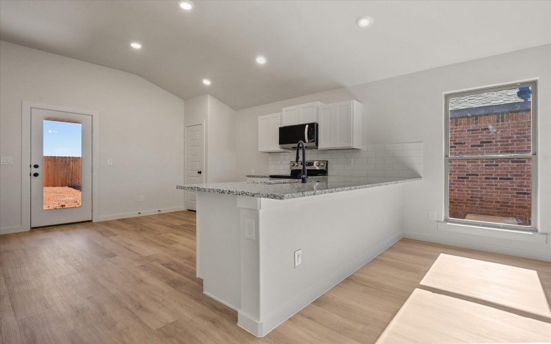 2004 Cottonwood Avenue, Wolfforth, TX 79382, 3 Bedrooms Bedrooms, ,2 BathroomsBathrooms,Residential,For Sale,2004 Cottonwood Avenue,0,202563483