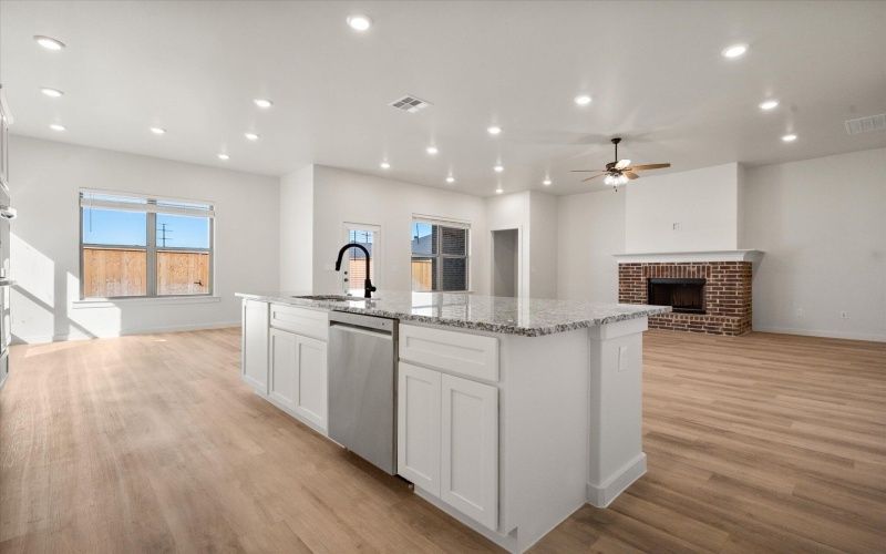 10606 Beaufort Avenue, Lubbock, TX 79424, 4 Habitaciones Habitaciones , ,3 BañosBaños,Residential,En Venta,10606 Beaufort Avenue,0,202563484