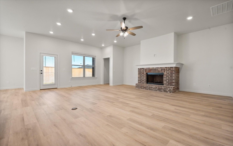 10606 Beaufort Avenue, Lubbock, TX 79424, 4 Habitaciones Habitaciones , ,3 BañosBaños,Residential,En Venta,10606 Beaufort Avenue,0,202563484