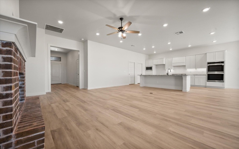 10606 Beaufort Avenue, Lubbock, TX 79424, 4 Habitaciones Habitaciones , ,3 BañosBaños,Residential,En Venta,10606 Beaufort Avenue,0,202563484