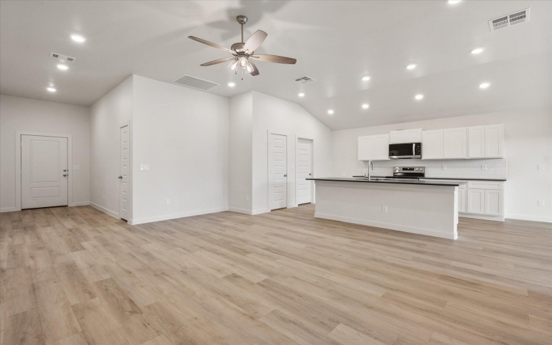 3019 138th Place, Lubbock, TX 79423, 3 Bedrooms Bedrooms, ,2 BathroomsBathrooms,Residential,For Sale,3019 138th Place,0,202563486