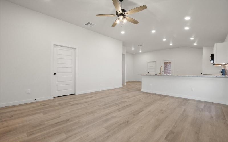 3022 138th Place, Lubbock, TX 79423, 3 Bedrooms Bedrooms, ,2 BathroomsBathrooms,Residential,For Sale,3022 138th Place,0,202563488