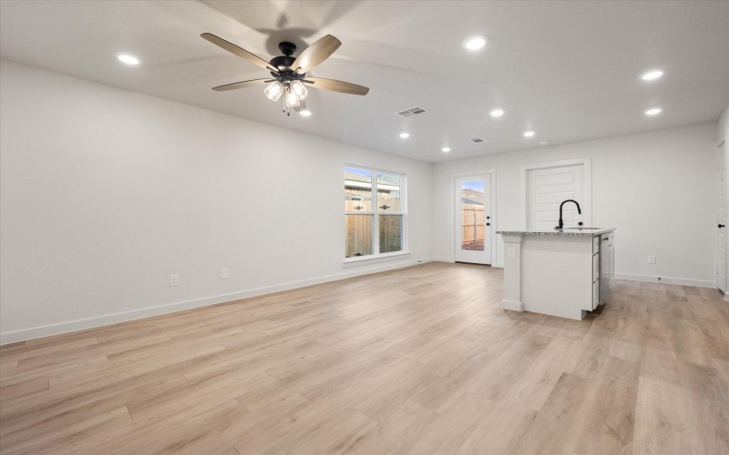 13905 Flint Avenue, Lubbock, TX 79423, 3 Habitaciones Habitaciones , ,2 BañosBaños,Residential,En Venta,13905 Flint Avenue,0,202563498