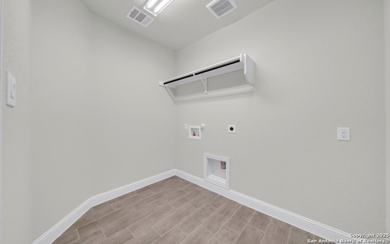 4190 Island Run, Schertz, TX 78124, 3 Bedrooms Bedrooms, ,3 BathroomsBathrooms,Residential,For Sale,4190 Island Run,0,1925220