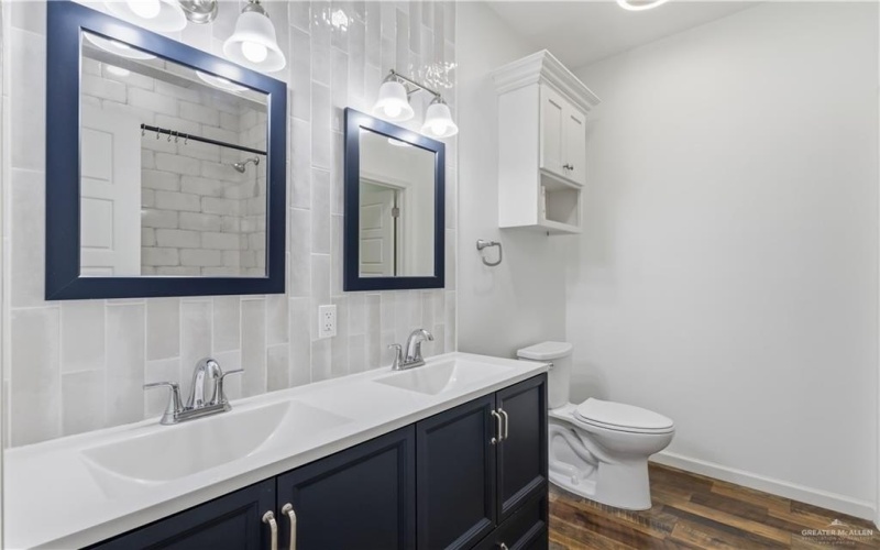 2833 Melanie Drive, Pharr, TX 78577, 3 Bedrooms Bedrooms, ,2 BathroomsBathrooms,Residential,For Sale,2833 Melanie Drive,0,487668