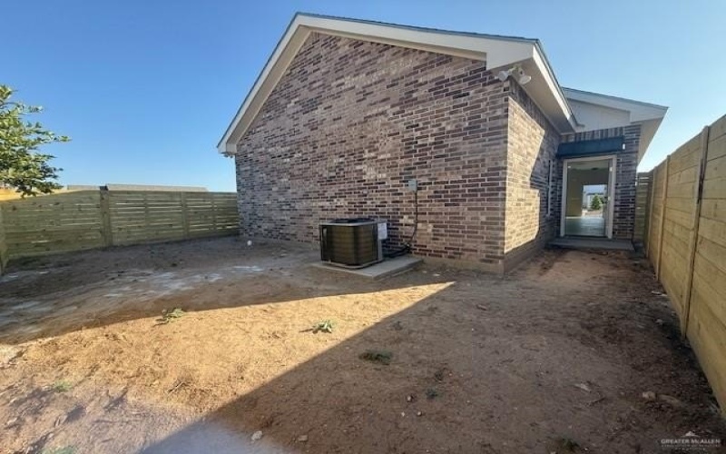 706 N 25th Street, Mission, TX 78574, 3 Habitaciones Habitaciones , ,2 BañosBaños,Residential,En Venta,706 N 25th Street,0,487867