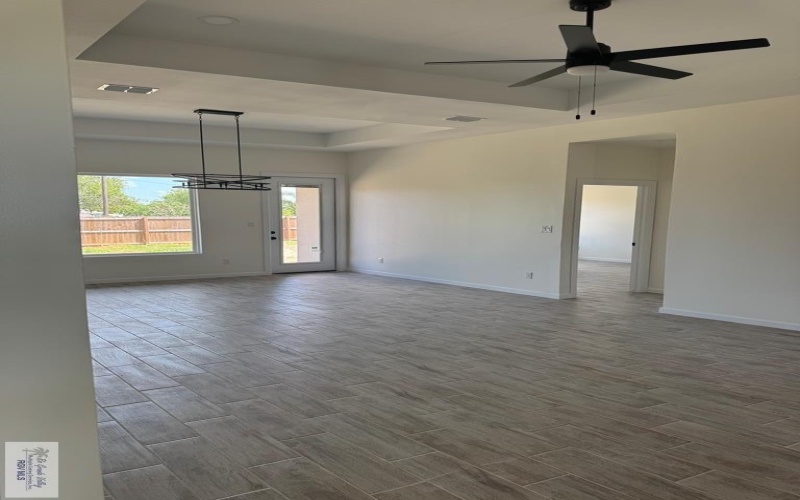 43842 RED VALLEY AVE, BROWNSVILLE, TX 78521, 3 Bedrooms Bedrooms, ,2 BathroomsBathrooms,Residential,For Sale,43842 RED VALLEY AVE,0,29763433