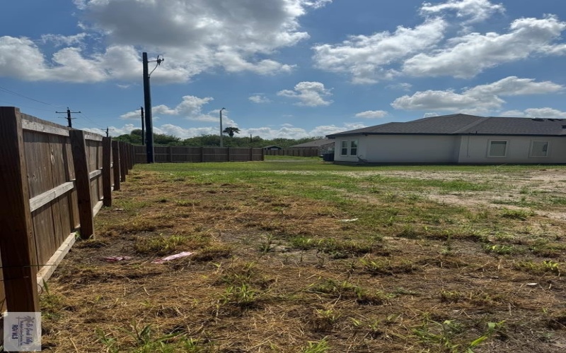 43842 RED VALLEY AVE, BROWNSVILLE, TX 78521, 3 Bedrooms Bedrooms, ,2 BathroomsBathrooms,Residential,For Sale,43842 RED VALLEY AVE,0,29763433