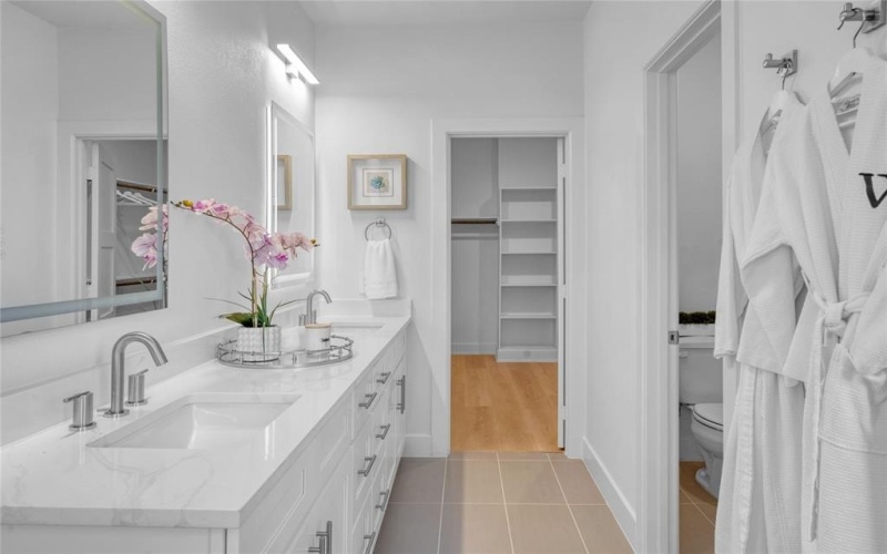 13351 Goodland Street #206, Farmers Branch, TX 75234, 3 Bedrooms Bedrooms, ,3 BathroomsBathrooms,Residential,For Sale,13351 Goodland Street,0,21101251