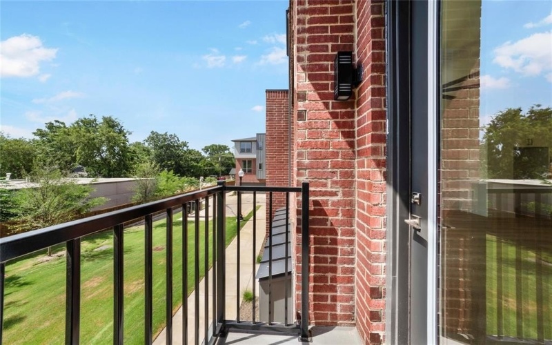 13351 Goodland Street #207, Farmers Branch, TX 75234, 3 Bedrooms Bedrooms, ,3 BathroomsBathrooms,Residential,For Sale,13351 Goodland Street,0,21101269