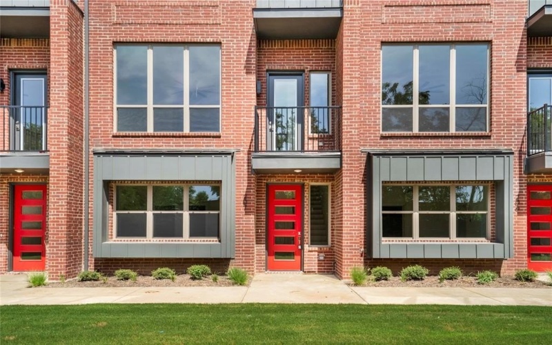 13351 Goodland Street #207, Farmers Branch, TX 75234, 3 Bedrooms Bedrooms, ,3 BathroomsBathrooms,Residential,For Sale,13351 Goodland Street,0,21101269