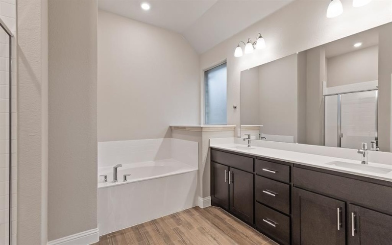 10384 SARASOTA Street, Grand Prairie, TX 76065, 4 Bedrooms Bedrooms, ,2 BathroomsBathrooms,Residential,For Sale,10384 SARASOTA Street,0,21119839