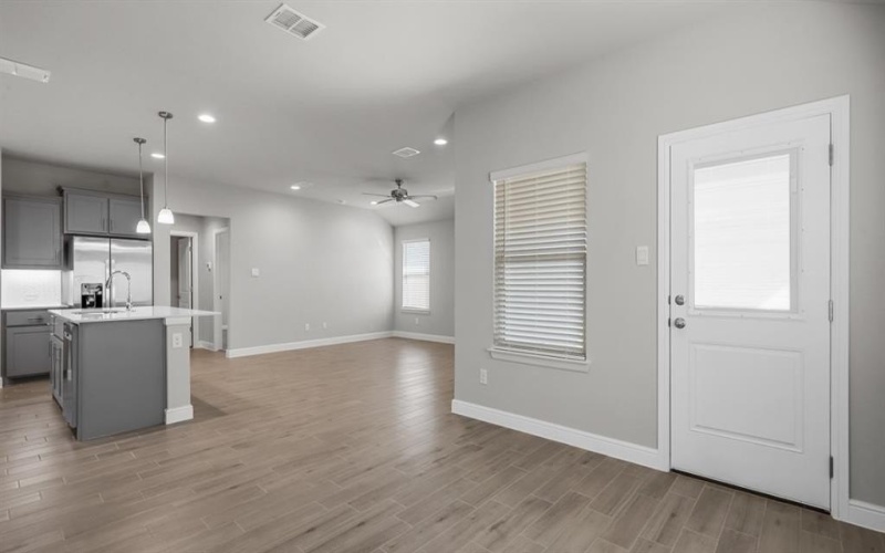 10404 SUNSET SHORE Drive, Grand Prairie, TX 76065, 4 Bedrooms Bedrooms, ,3 BathroomsBathrooms,Residential,For Sale,10404 SUNSET SHORE Drive,0,21119886