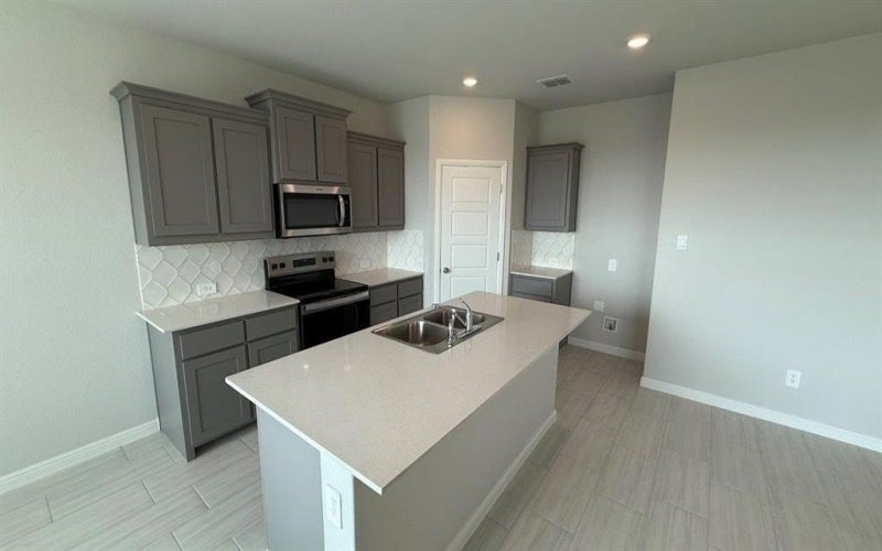 321 GALLANT MAN Court, Granbury, TX 76049, 3 Habitaciones Habitaciones , ,2 BañosBaños,Residential,En Venta,321 GALLANT MAN Court,0,21119908