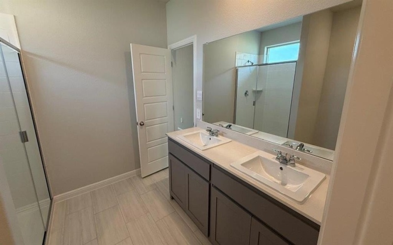 321 GALLANT MAN Court, Granbury, TX 76049, 3 Habitaciones Habitaciones , ,2 BañosBaños,Residential,En Venta,321 GALLANT MAN Court,0,21119908