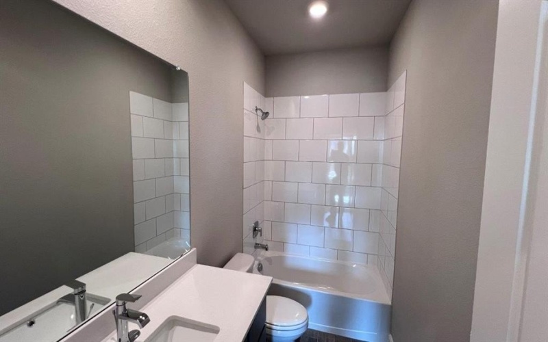 139 STANTON Avenue, Rhome, TX 76078, 4 Habitaciones Habitaciones , ,2 BañosBaños,Residential,En Venta,139 STANTON Avenue,0,21120244