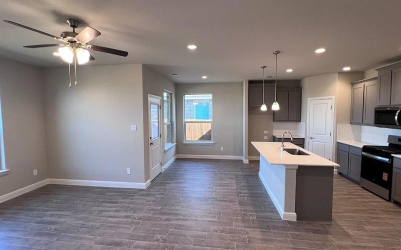 139 STANTON Avenue, Rhome, TX 76078, 4 Habitaciones Habitaciones , ,2 BañosBaños,Residential,En Venta,139 STANTON Avenue,0,21120244