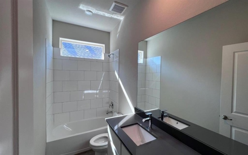 109 MEDINA Lane, Rhome, TX 76078, 4 Habitaciones Habitaciones , ,2 BañosBaños,Residential,En Venta,109 MEDINA Lane,0,21120252