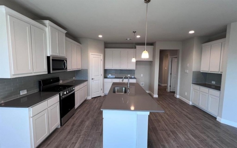 109 MEDINA Lane, Rhome, TX 76078, 4 Habitaciones Habitaciones , ,2 BañosBaños,Residential,En Venta,109 MEDINA Lane,0,21120252