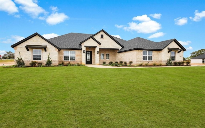 2001 Forest Bridge Drive, Azle, TX 76020, 4 Bedrooms Bedrooms, ,3 BathroomsBathrooms,Residential,For Sale,2001 Forest Bridge Drive,0,21120344