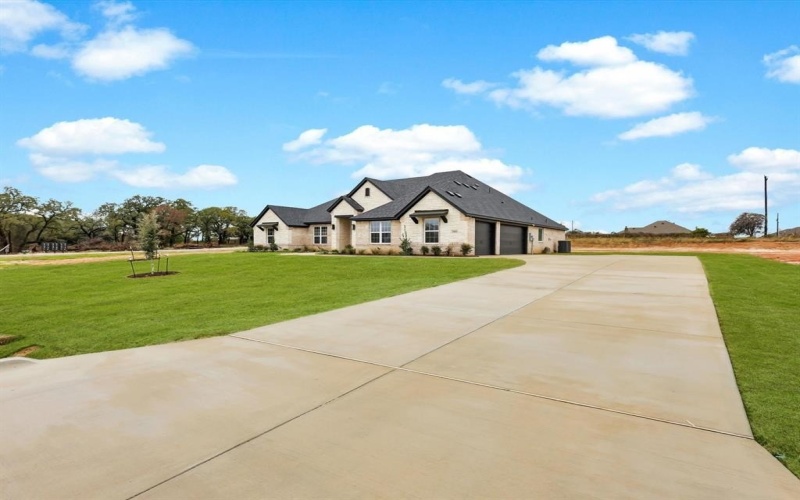 2001 Forest Bridge Drive, Azle, TX 76020, 4 Bedrooms Bedrooms, ,3 BathroomsBathrooms,Residential,For Sale,2001 Forest Bridge Drive,0,21120344