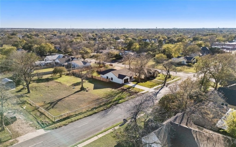 2020 Bosque Boulevard, Waco, TX 76707, 3 Bedrooms Bedrooms, ,2 BathroomsBathrooms,Residential,For Sale,2020 Bosque Boulevard,0,21120658