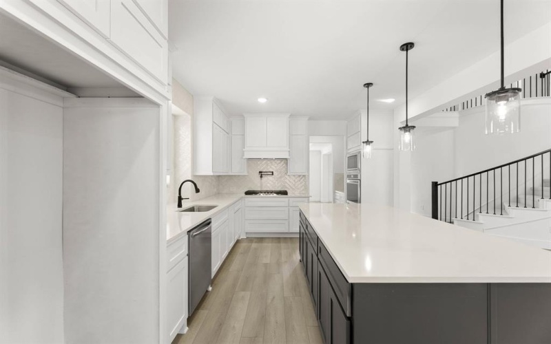 1107 Willow Lake Drive, DeSoto, TX 75115, 4 Habitaciones Habitaciones , ,5 BañosBaños,Residential,En Venta,1107 Willow Lake Drive,0,21120812