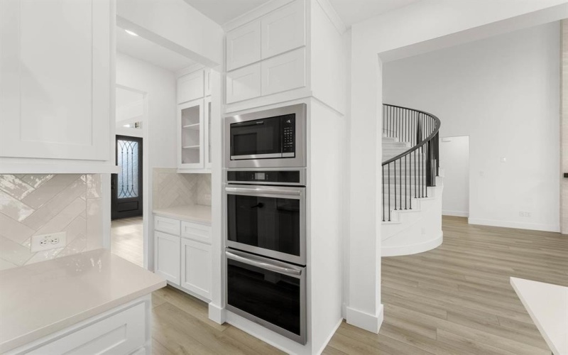 1107 Willow Lake Drive, DeSoto, TX 75115, 4 Habitaciones Habitaciones , ,5 BañosBaños,Residential,En Venta,1107 Willow Lake Drive,0,21120812