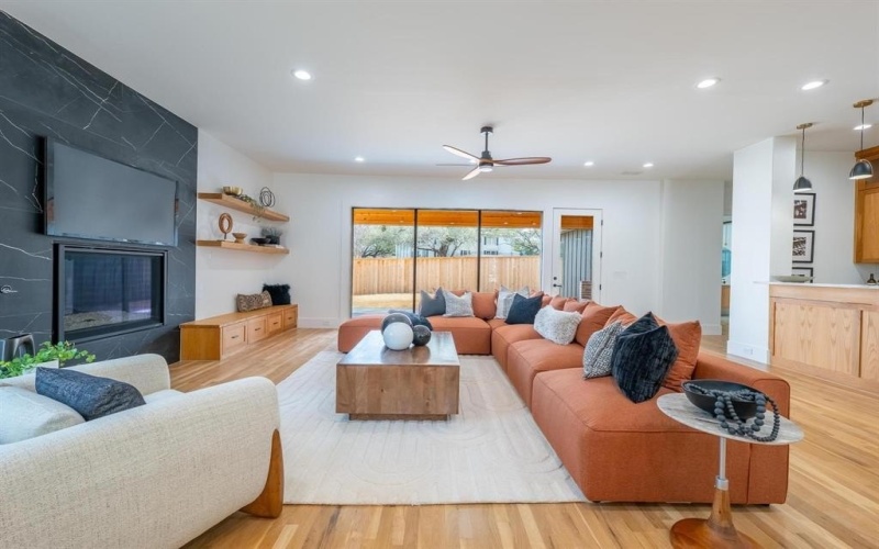 6988 Bob O Link Drive, Dallas, TX 75214, 5 Habitaciones Habitaciones , ,7 BañosBaños,Residential,En Venta,6988 Bob O Link Drive,0,21120931