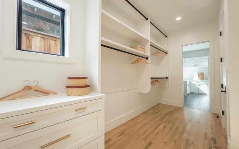 6988 Bob O Link Drive, Dallas, TX 75214, 5 Habitaciones Habitaciones , ,7 BañosBaños,Residential,En Venta,6988 Bob O Link Drive,0,21120931