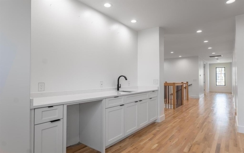 6988 Bob O Link Drive, Dallas, TX 75214, 5 Habitaciones Habitaciones , ,7 BañosBaños,Residential,En Venta,6988 Bob O Link Drive,0,21120931