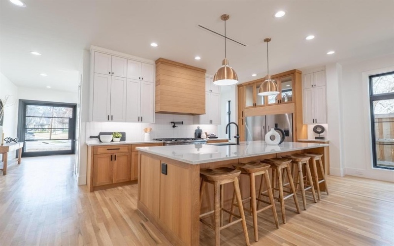 6988 Bob O Link Drive, Dallas, TX 75214, 5 Habitaciones Habitaciones , ,7 BañosBaños,Residential,En Venta,6988 Bob O Link Drive,0,21120931