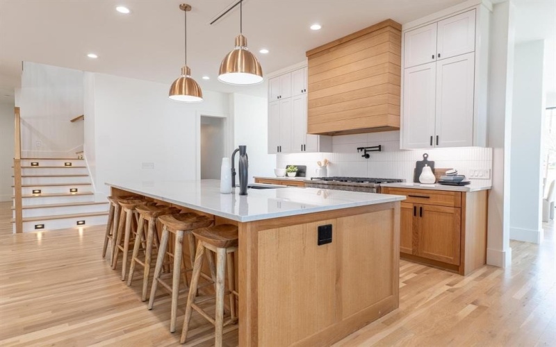 6988 Bob O Link Drive, Dallas, TX 75214, 5 Habitaciones Habitaciones , ,7 BañosBaños,Residential,En Venta,6988 Bob O Link Drive,0,21120931