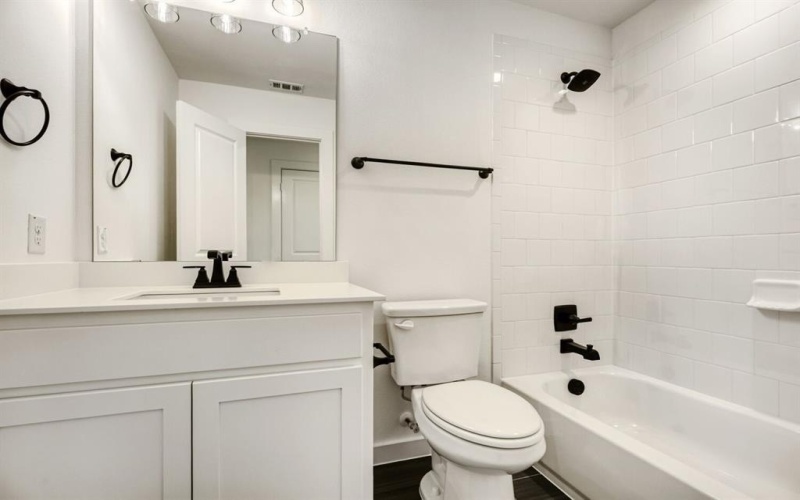 624 Damsel June Street, Lewisville, TX 75056, 4 Bedrooms Bedrooms, ,3 BathroomsBathrooms,Residential,For Sale,624 Damsel June Street,0,21121104