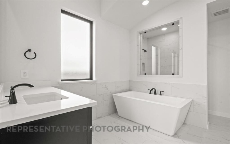 2240 Emerald Drive, Waxahachie, TX 75167, 4 Habitaciones Habitaciones , ,3 BañosBaños,Residential,En Venta,2240 Emerald Drive,0,21121153