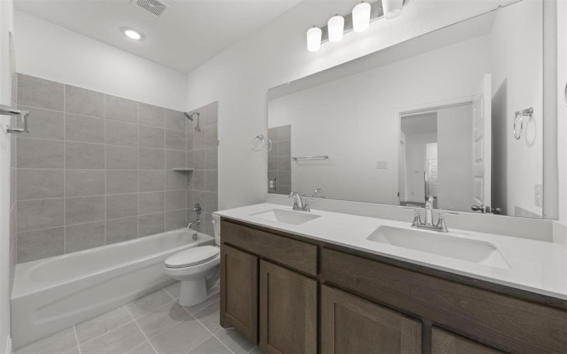 532 Birthright Lane, McLendon Chisholm, TX 75032, 4 Habitaciones Habitaciones , ,3 BañosBaños,Residential,En Venta,532 Birthright Lane,0,21121177