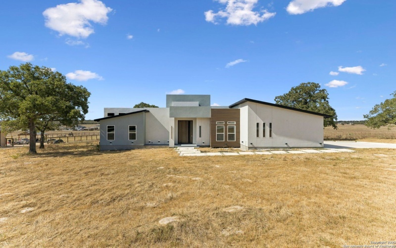 147 Las Palomas, La Vernia, TX 78121, 3 Bedrooms Bedrooms, ,2 BathroomsBathrooms,Residential,For Sale,147 Las Palomas,0,1925330