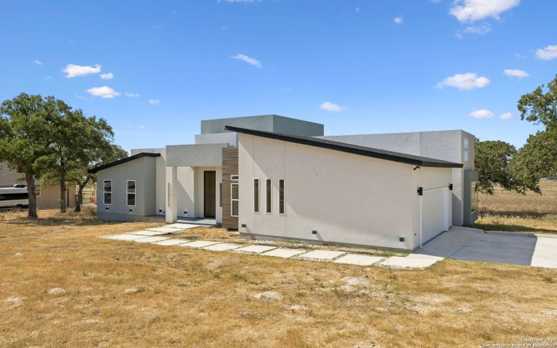 147 Las Palomas, La Vernia, TX 78121, 3 Bedrooms Bedrooms, ,2 BathroomsBathrooms,Residential,For Sale,147 Las Palomas,0,1925330