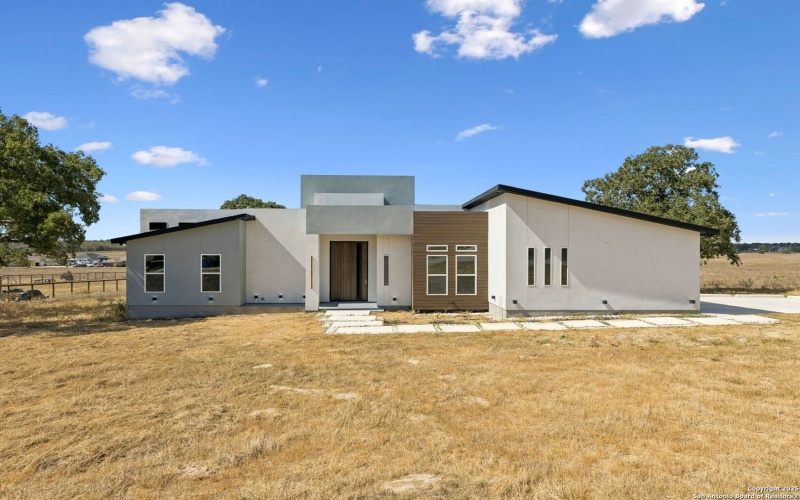 147 Las Palomas, La Vernia, TX 78121, 3 Bedrooms Bedrooms, ,2 BathroomsBathrooms,Residential,For Sale,147 Las Palomas,0,1925330