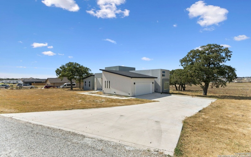 147 Las Palomas, La Vernia, TX 78121, 3 Bedrooms Bedrooms, ,2 BathroomsBathrooms,Residential,For Sale,147 Las Palomas,0,1925330