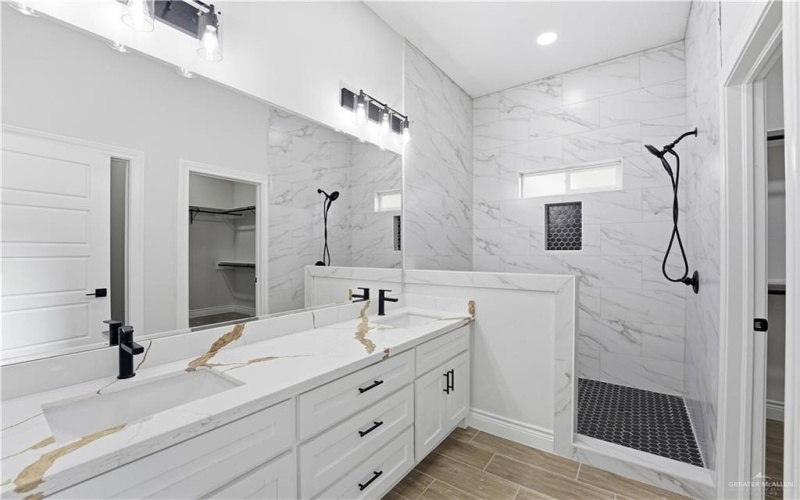 500 La Laguna Road, Mission, TX 78572, 3 Bedrooms Bedrooms, ,2 BathroomsBathrooms,Residential,For Sale,500 La Laguna Road,0,487860