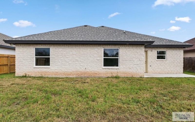 359 VALLE ALTO DR., LOS FRESNOS, TX 78566, 3 Habitaciones Habitaciones , ,2 BañosBaños,Residential,En Venta,359 VALLE ALTO DR.,0,29770255