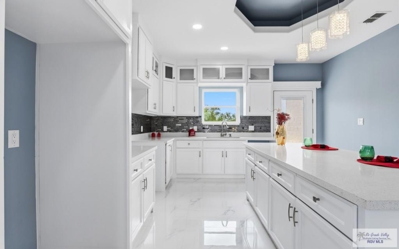 359 VALLE ALTO DR., LOS FRESNOS, TX 78566, 3 Habitaciones Habitaciones , ,2 BañosBaños,Residential,En Venta,359 VALLE ALTO DR.,0,29770255