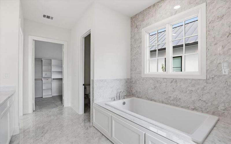 9609 Latour Lane, Fort Worth, TX 76126, 4 Habitaciones Habitaciones , ,5 BañosBaños,Residential,En Venta,9609 Latour Lane,0,21093400