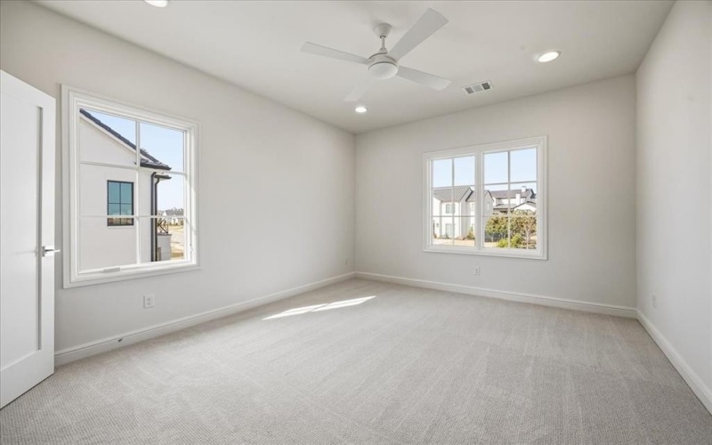 9609 Latour Lane, Fort Worth, TX 76126, 4 Habitaciones Habitaciones , ,5 BañosBaños,Residential,En Venta,9609 Latour Lane,0,21093400